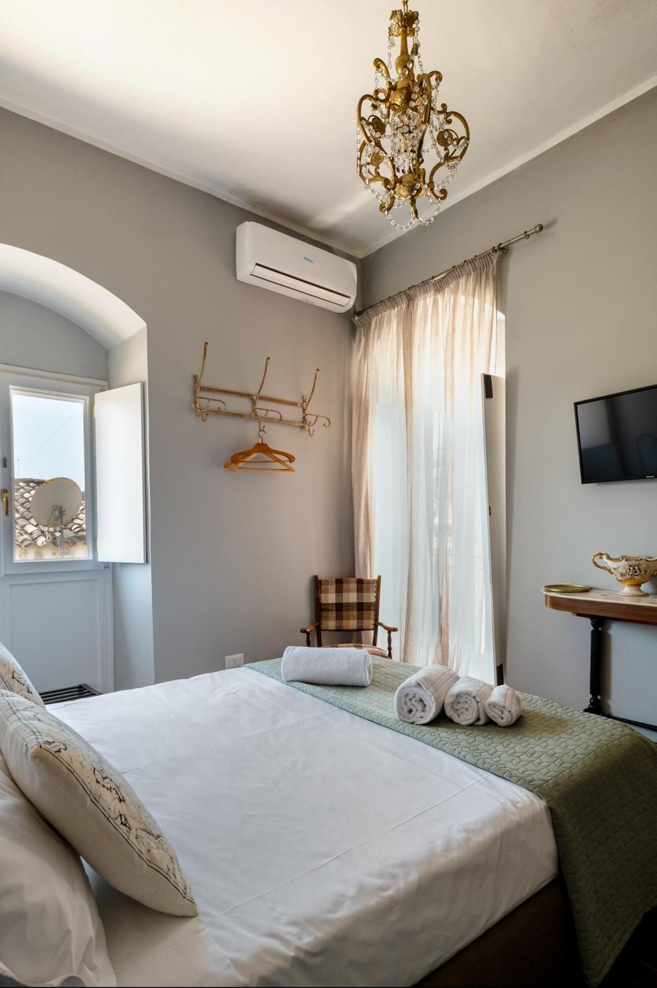 Zioli Bed & Breakfast Noto Exterior foto